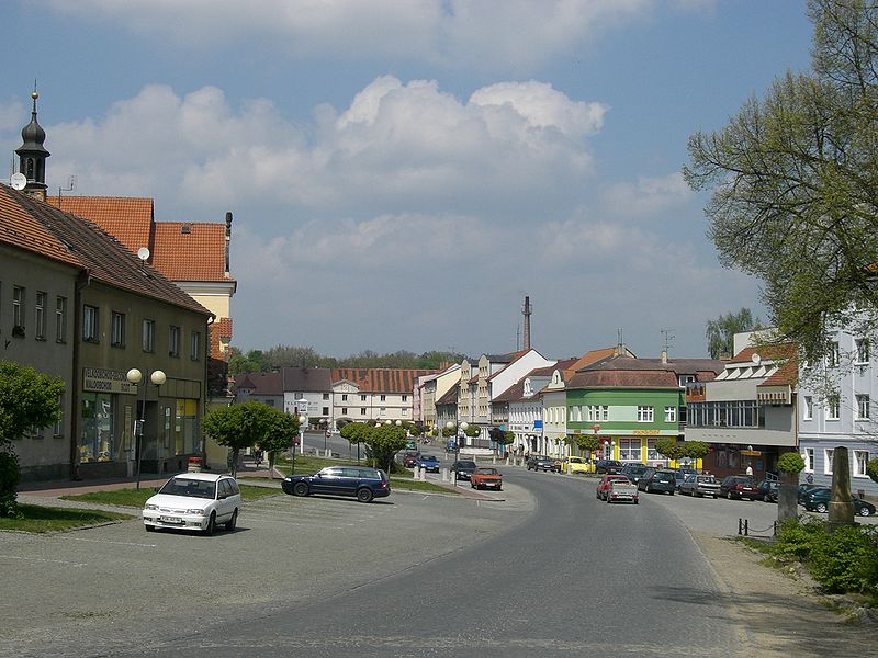 800px-Protivín-square